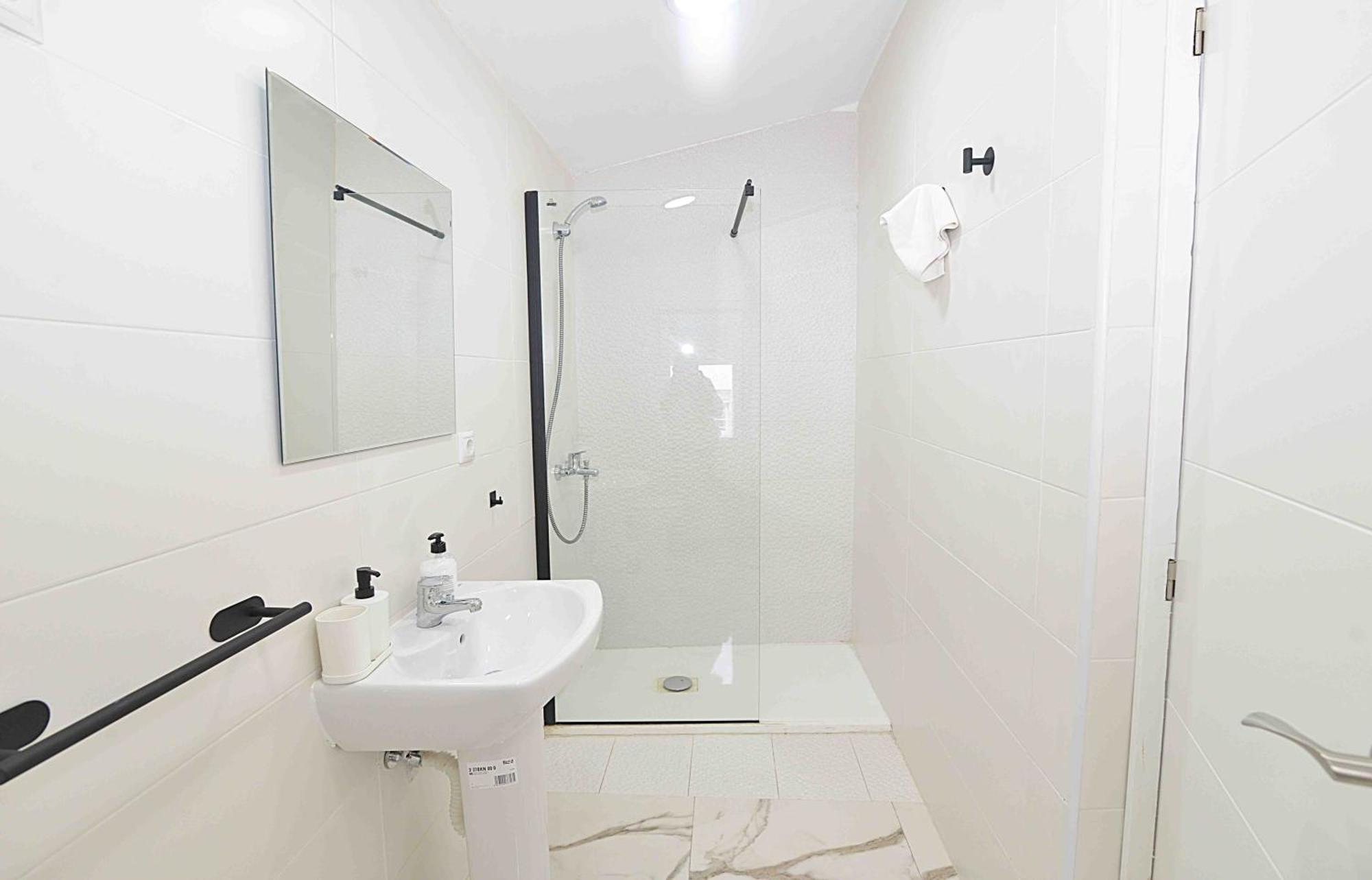 El Apartamento De San Cisneros By Just-Room Santander Eksteriør billede