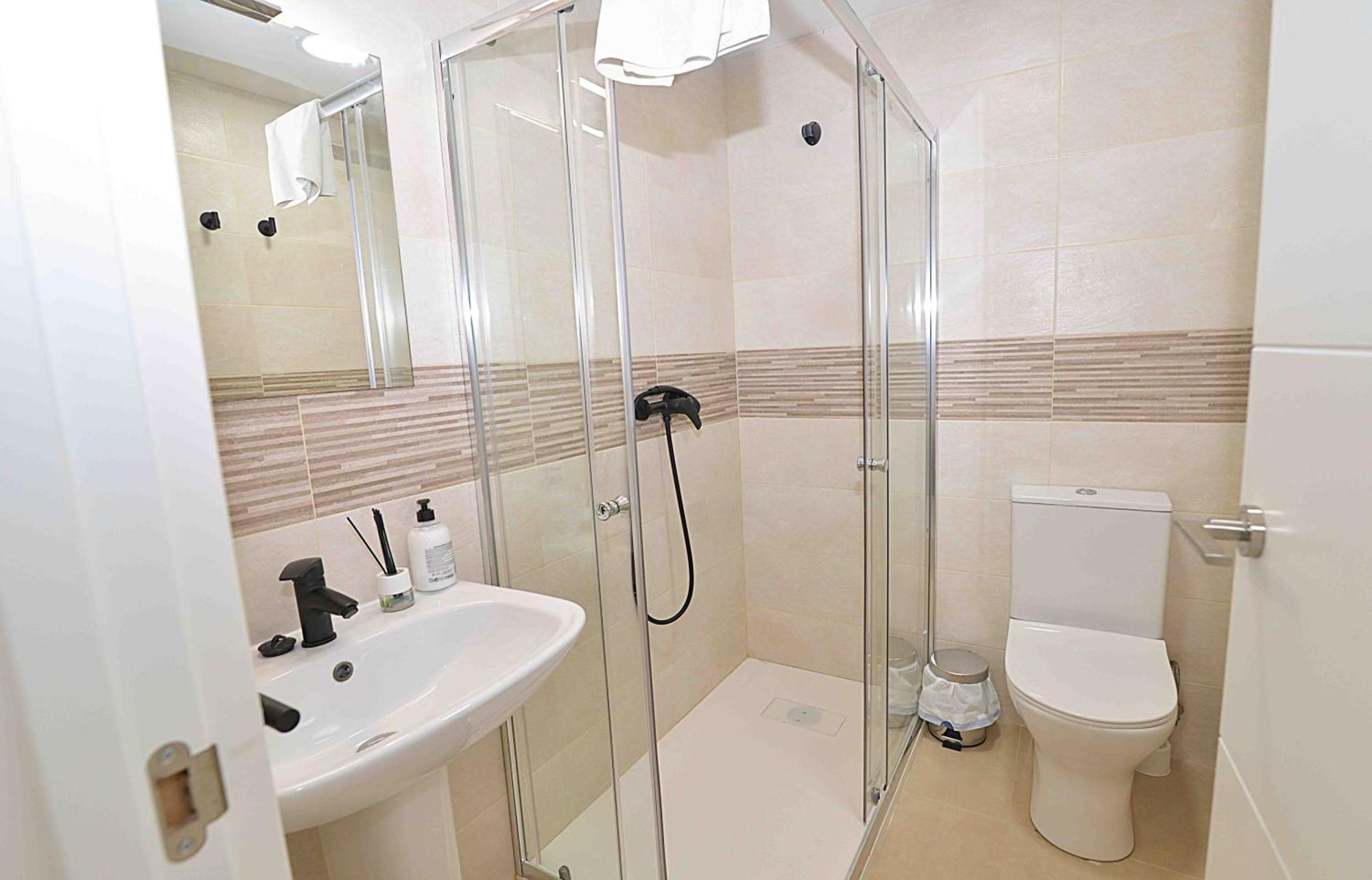 El Apartamento De San Cisneros By Just-Room Santander Eksteriør billede